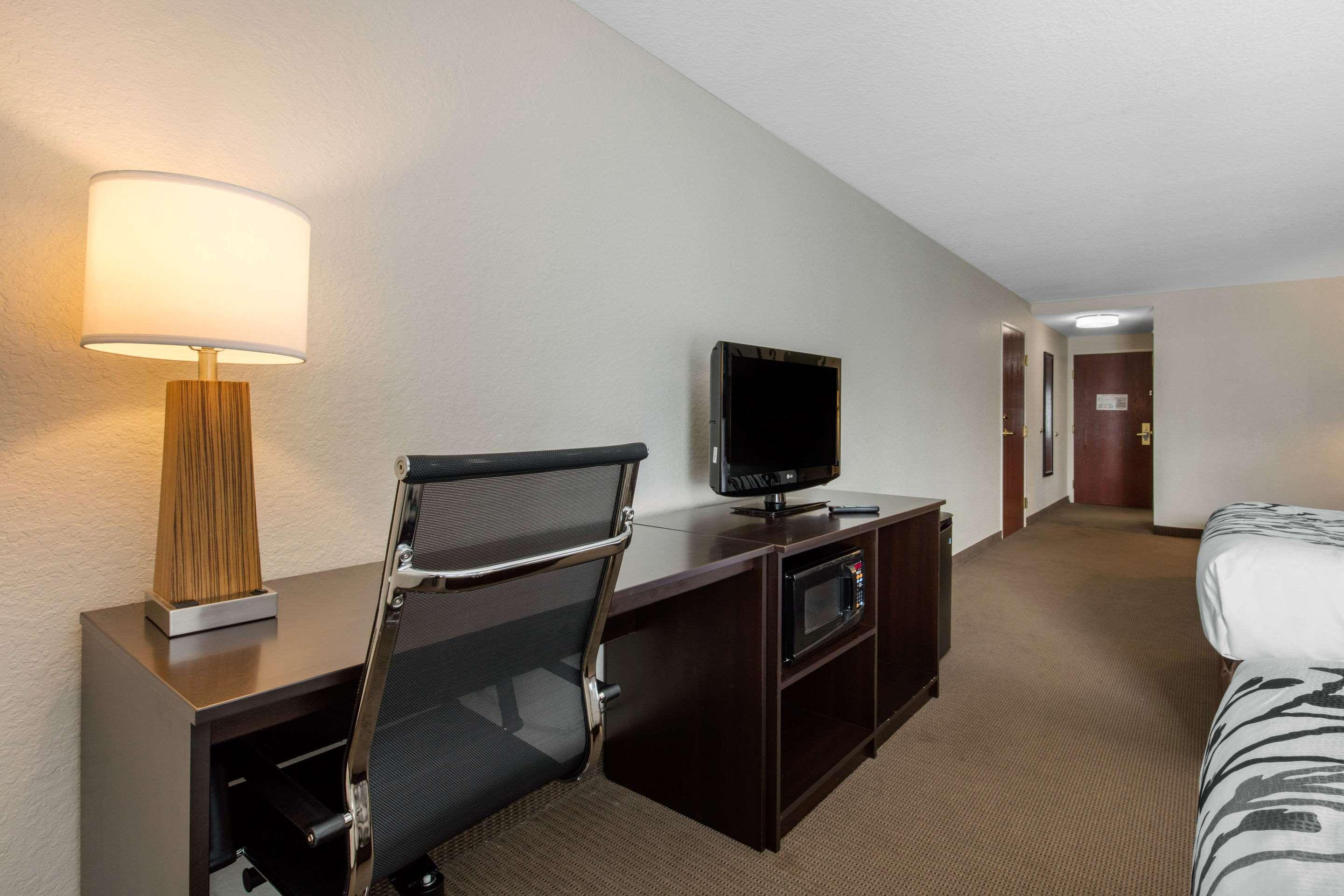 Sleep Inn & Suites Auburn Campus Area I-85 Exterior foto